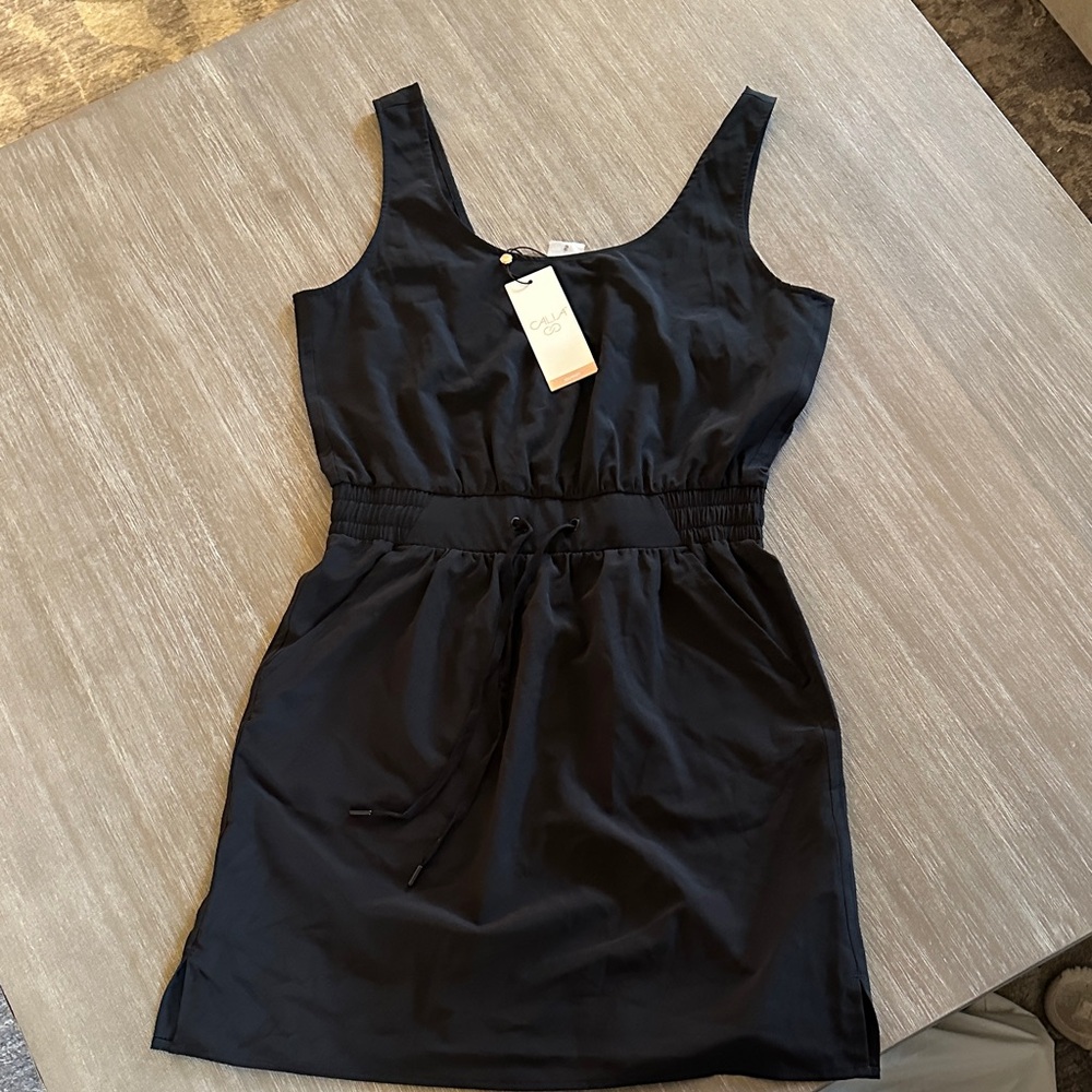 Cala Elegant Black Sleeveless Jumper